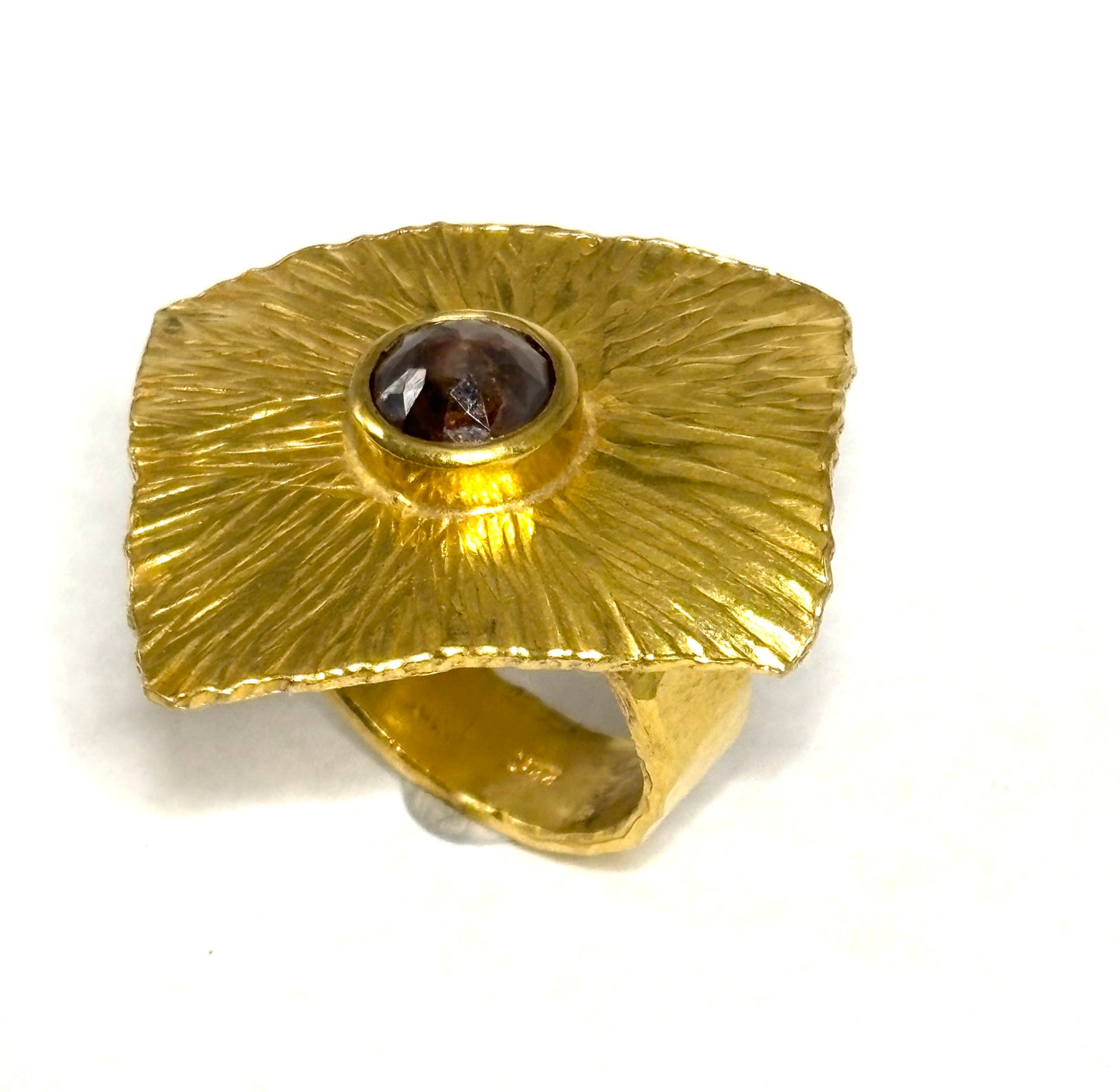 22kt Gold Black Raw Diamond Ring