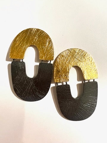 Half and Half Oval Kinetic Earrings