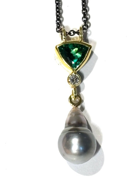 Tourmaline Pearl and Diamond Pendant 22k/18k Gold 22k/18k