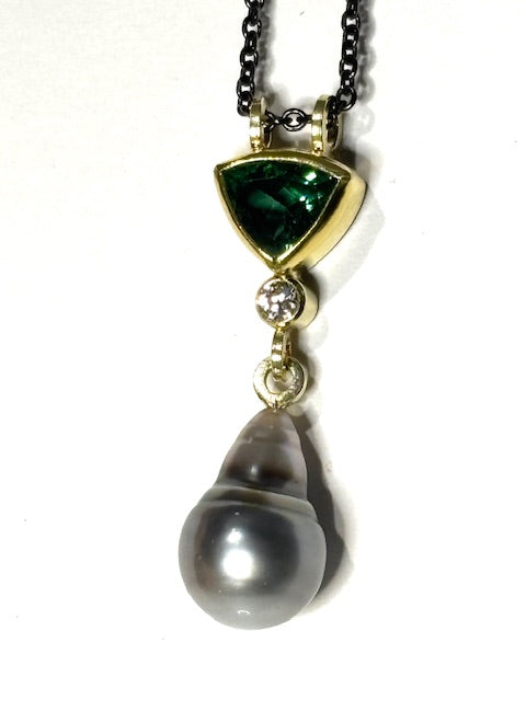 Tourmaline Pearl and Diamond Pendant 22k/18k Gold 22k/18k
