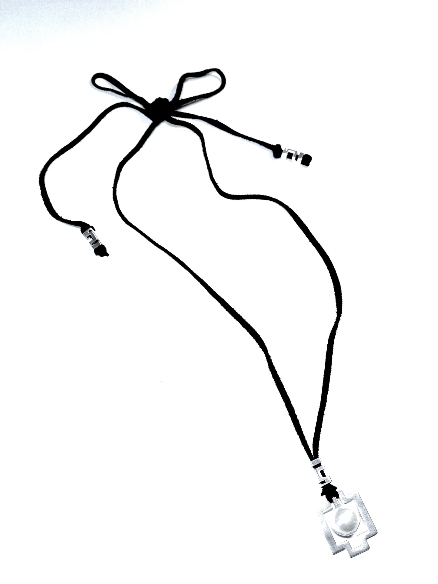 Sterling Silver Necklace with 13mm Freshwater Pearl and Deer Lace String, RE 6708.11/91, Reba Engel