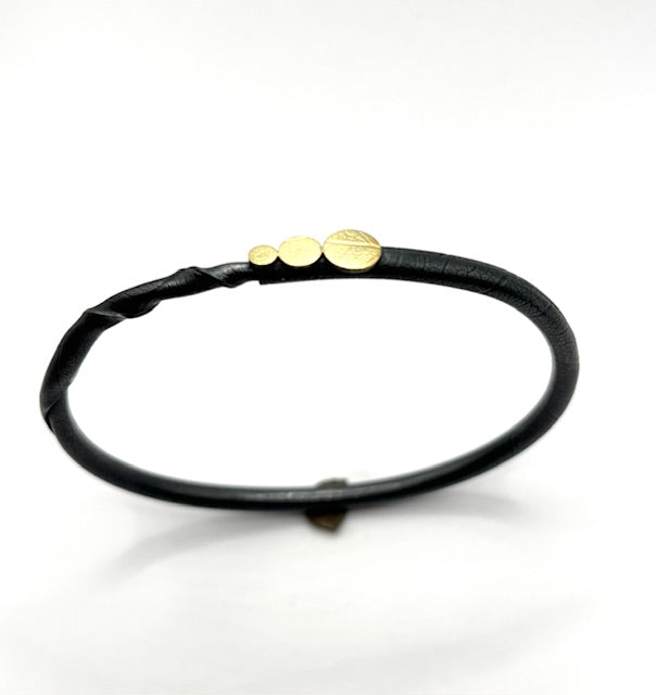 Twig Bracelet Stepping Stone Style, 3 Large 18 Karat Descending Circles, CM26-B7001