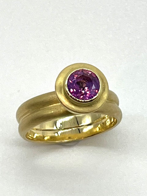 Pink Sapphire Gold ring