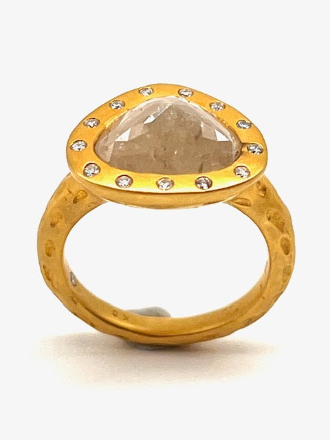 Oval Ice Diamond, 18kt YellowKW Gold Ring