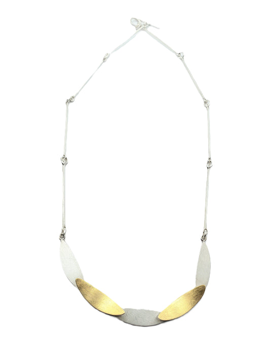 Navettes necklace with 2 gold accents