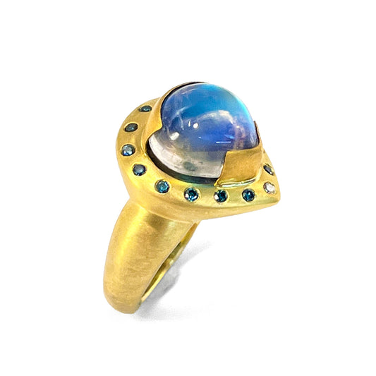 22K Yellow Gold Moonstone & Tourmaline Ring