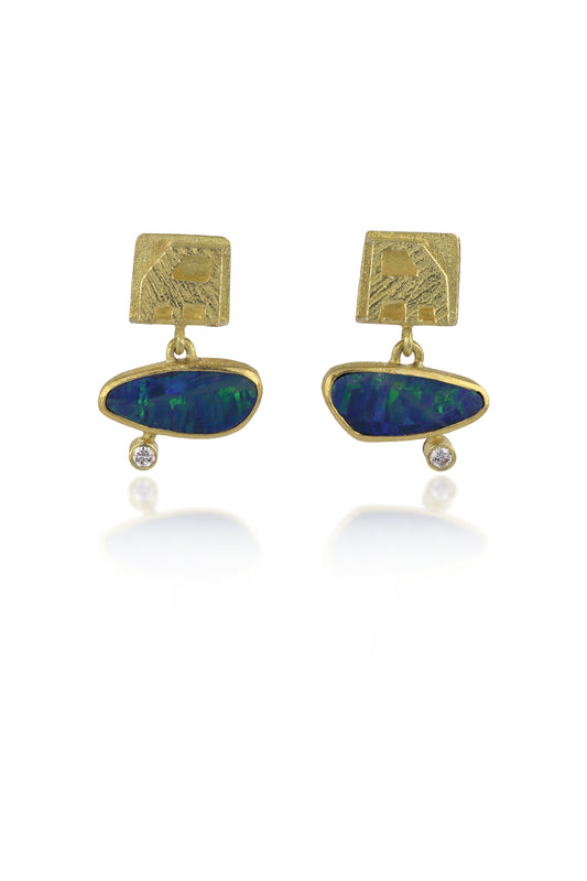 18kt yellow gold earrings with opal & diamond Earrings View From Above, LYE178 22034, Liaung Chung Yen