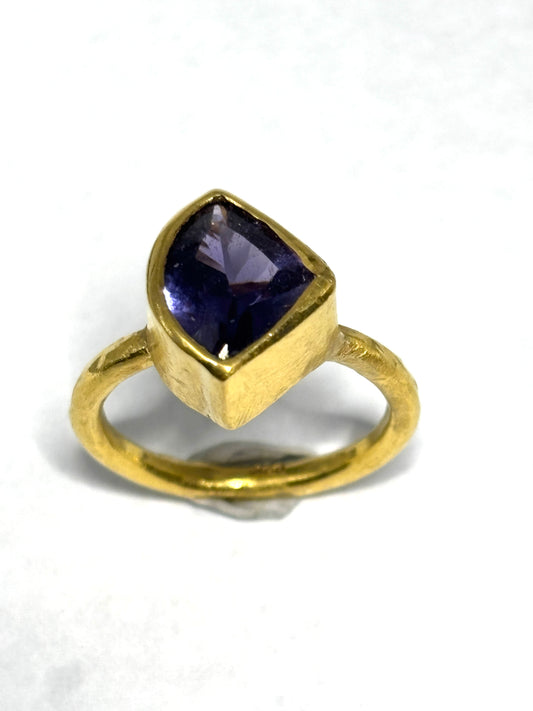 Meg Berry Sapphire Ring in 22k Gold