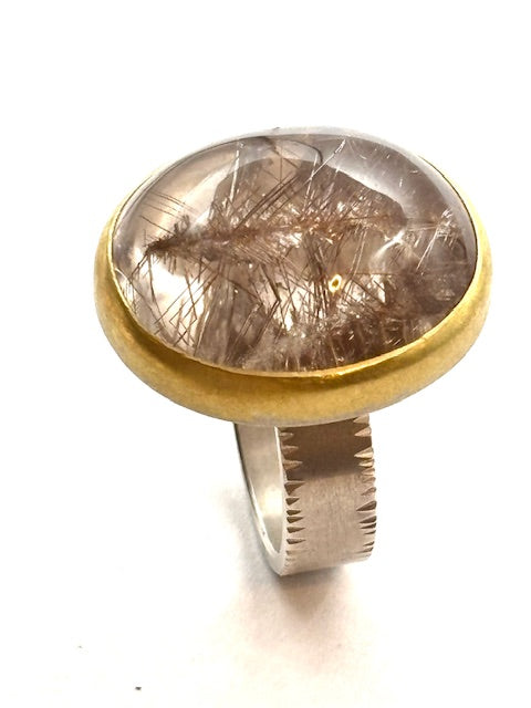 22kt/SS Oval-shaped Rutilated Quartz Cabochon Ring