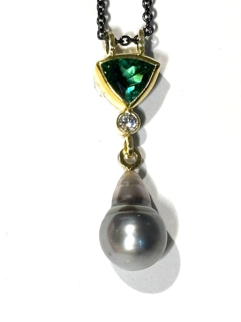 Tourmaline Pearl and Diamond Pendant 22k/18k Gold 22k/18k