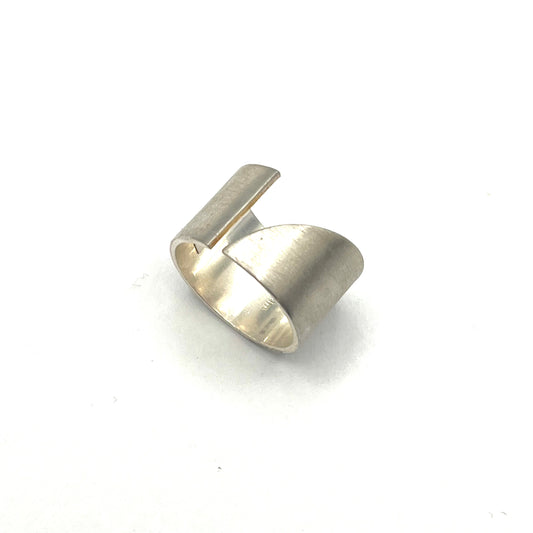 Sterling Silver Open Ring, Size 5, Kelim