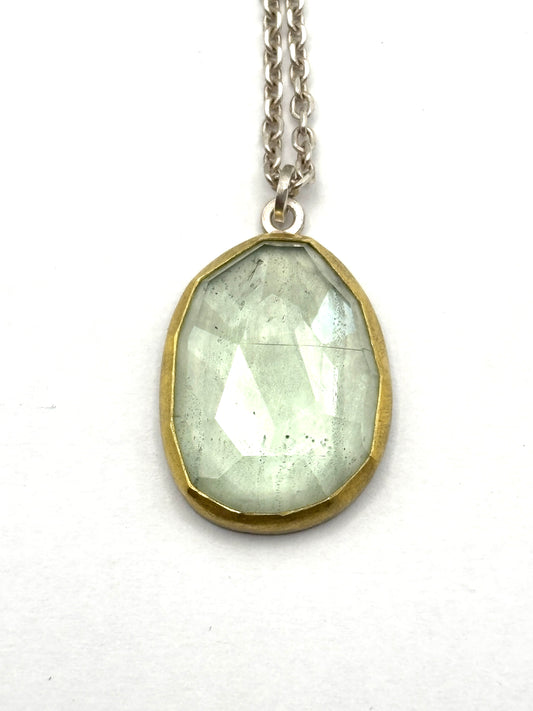 22KT &Sterling Silver Green Beryl. Rose cut Pendant