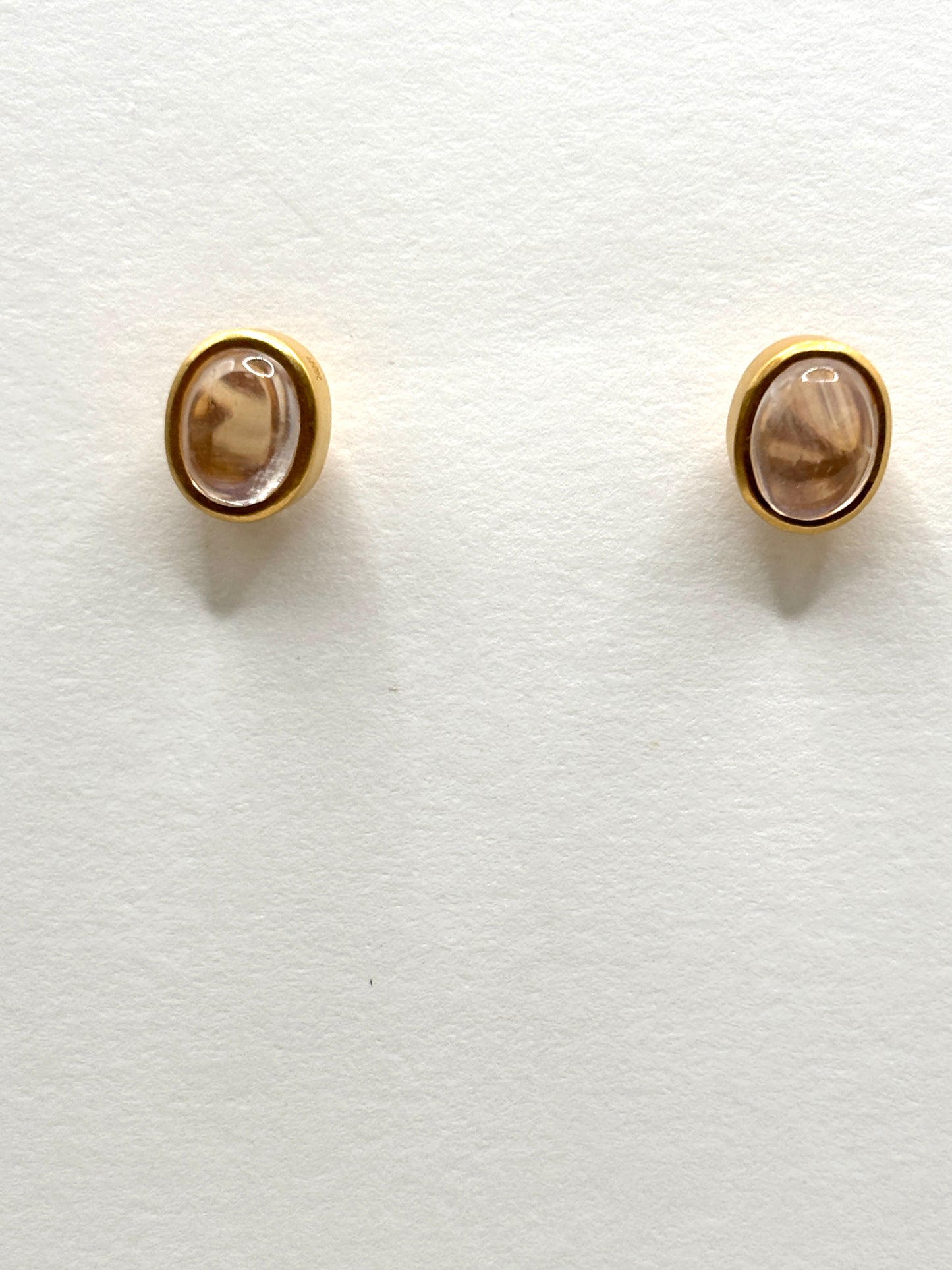 18kt Yellow gold oval Bezel Moonstone stud earrings KWS26308