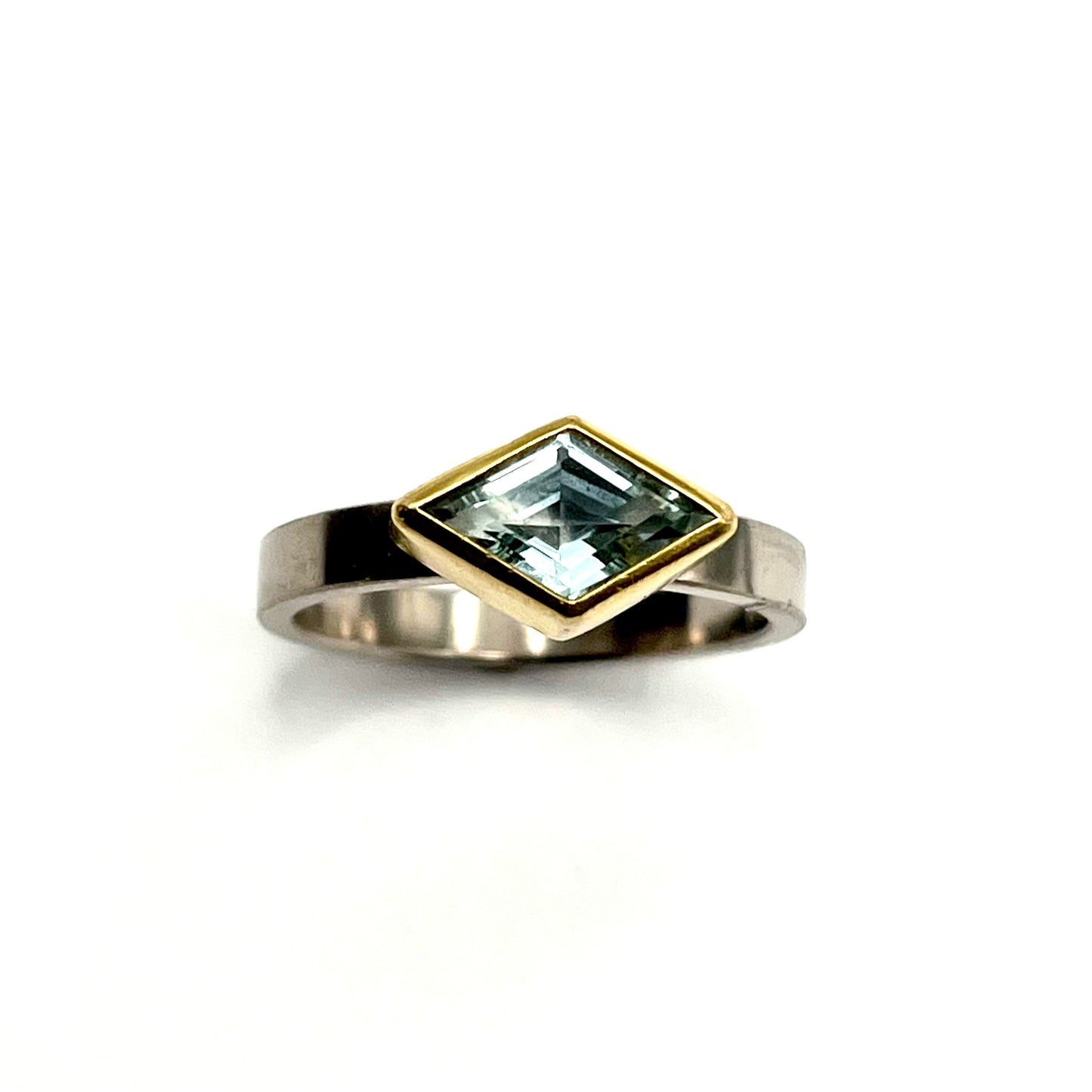 22kt & 18kt Gold Aquamarine Lozenge East-West Ring, SW26228, Sam Woehrmann