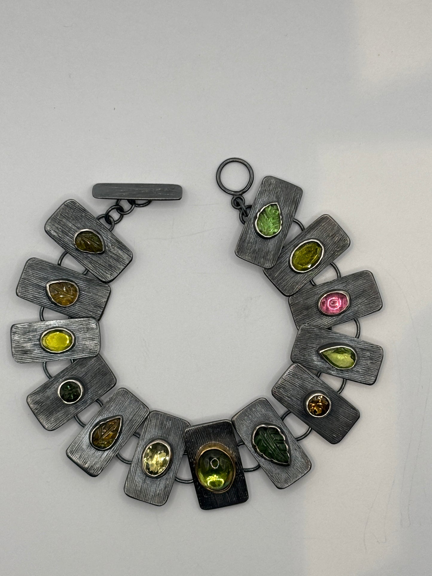 Verdant Link Bracelet in Oxidized Silver And 22 Karat Gold