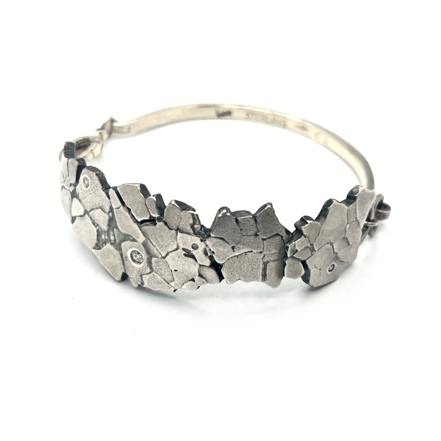 Shatter Me Big Bracelet,  HC2606, Hsinyu Candy Chu