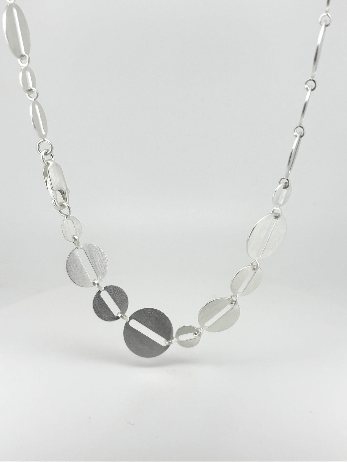 17'' Sterling Silver Disc Necklace, DL956, Doris Leidt
