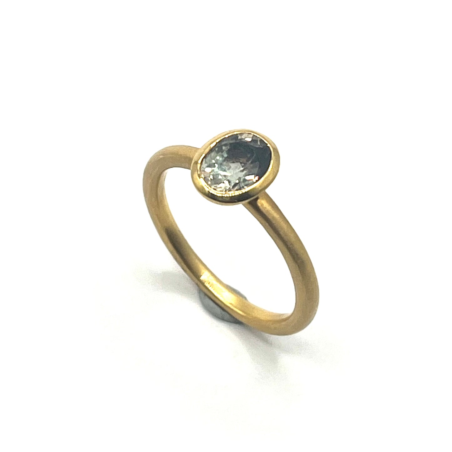 18kt Gold Oval Green Sapphire Ring
