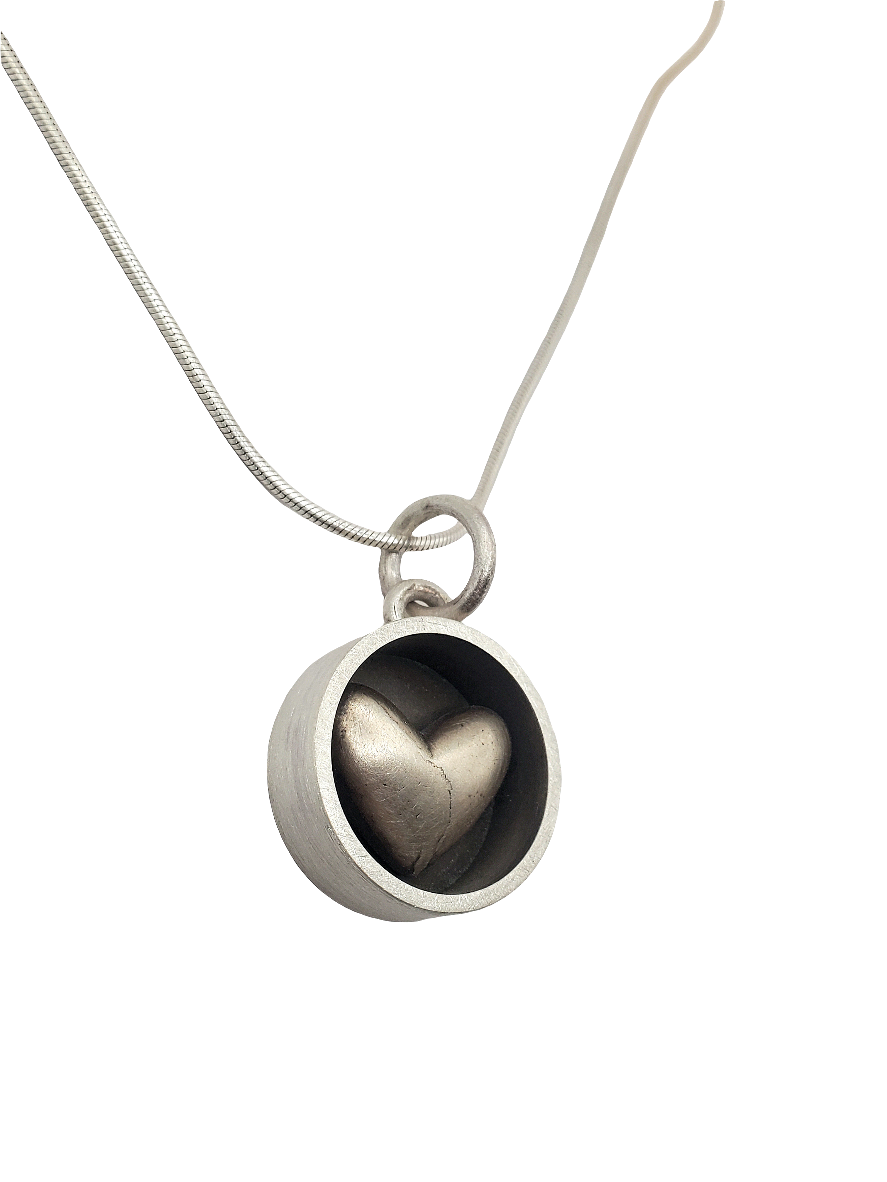 Cracked Circle Heart Pendant