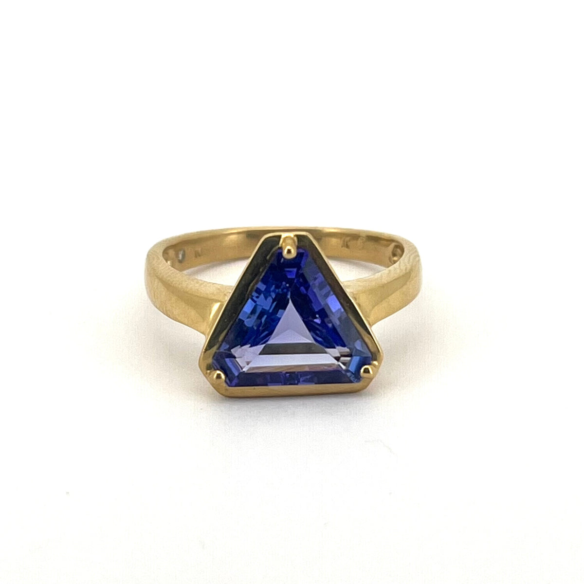 High-Polish 18kt Gold Triangular Tanzanite Prong-Set Ring, KSR185, Kanwar Singh