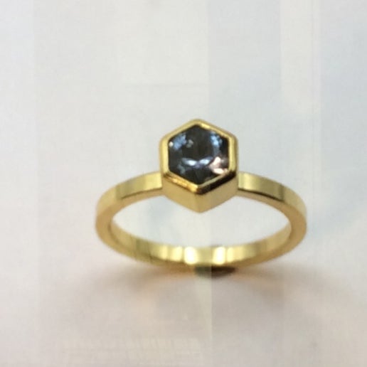 22kt/18kt Gold Montana Sapphire Hexagon Ring