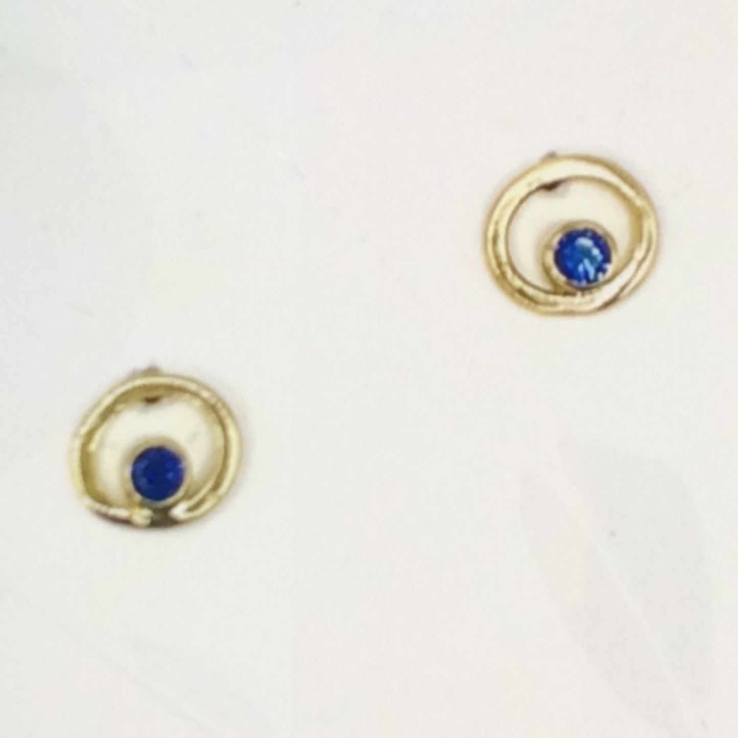 Earrings - 18k Yellow Gold Ovals with Sapphires 0.25ct on Posts, HAL0069, Hal Groeneboer