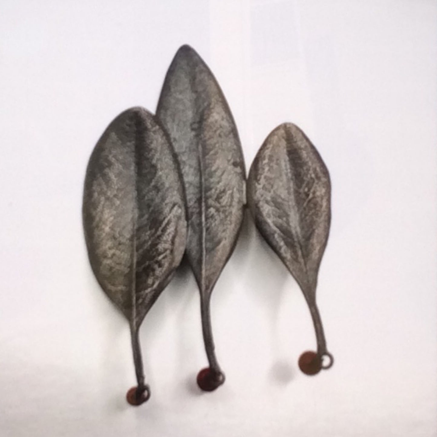 Pin - Sterling Silver leaves with Coral, KYK0345/20230542, Kyung Hee Kim