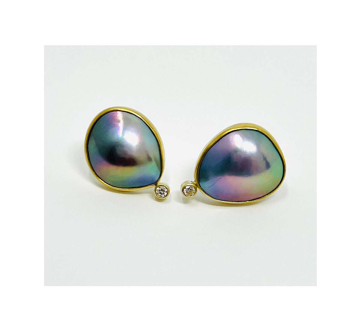 Mabe pearls, 22k bezel, 18k bezel, sterling silver, 2.5mm diamonds earrings